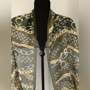 SOLD. NWOT 100% Silk Scarf Green Chain pattern